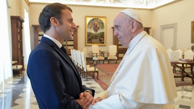 Le Pape et le président: un tutoiement qui interroge.