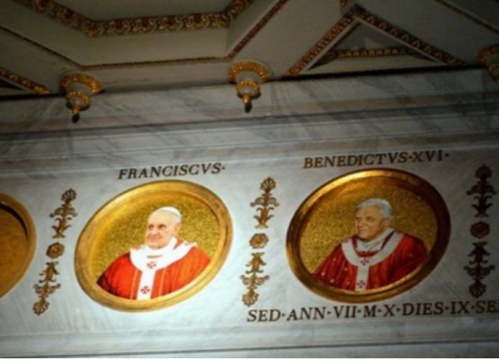 Attaques contre Benoît XVI: une reconstruction minutieuse