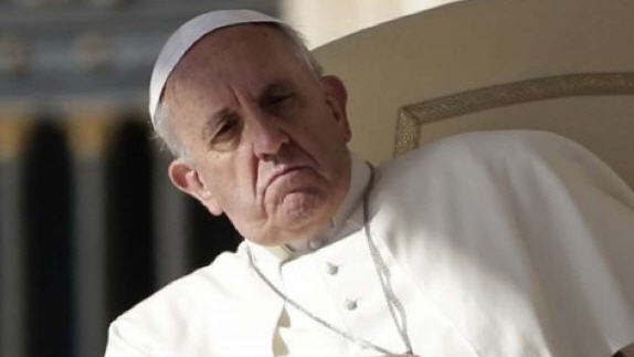 Le Pape qui « botte en touche »