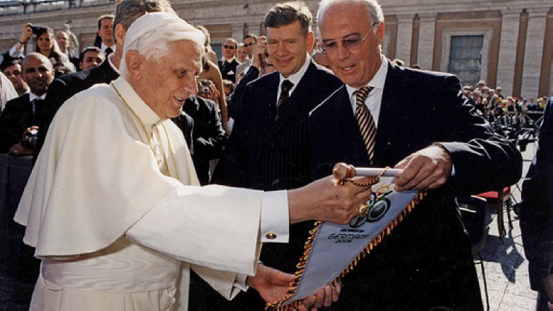 Franz Beckenbauer, l’ami de Benoît XVI, RIP