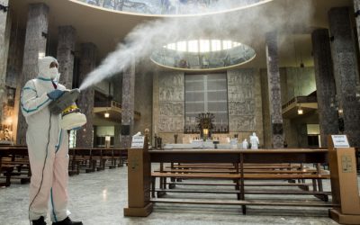 Règles sanitaires à la messe: la révolte d&rsquo;un fidèle