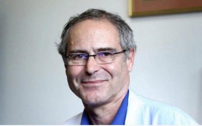 Prof. Perrone: pour le vaccin, on confond vitesse et précipitation